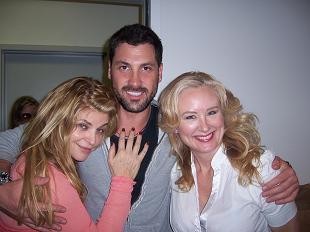CELEB/KIRSTIEALLEYMAKSIM2.JPG